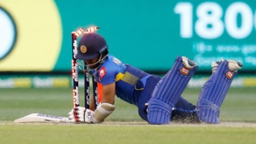 SLC lifts ban on Mendis, Dickwella and Gunathilaka – The Island